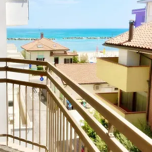 https://santa-barbara-hotel-apartments.emilia-romagnahotels.net